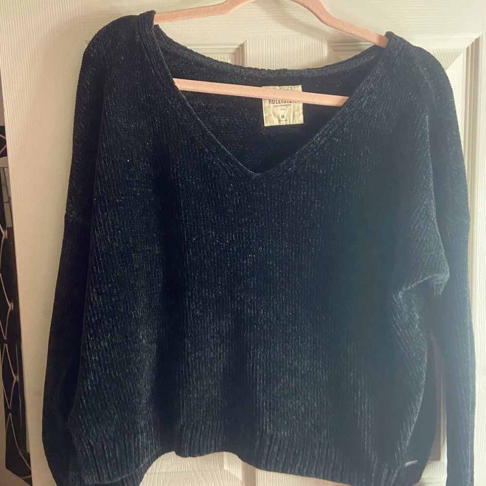 hollister sweater